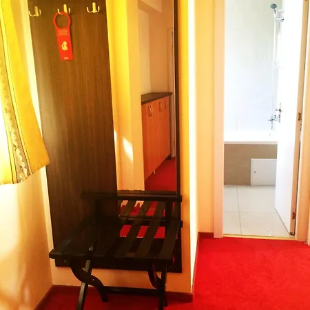 Kosher Hotel Lev Or 3* Bucharest