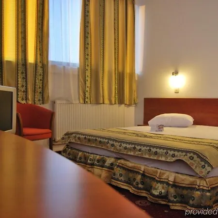 Kosher Hotel Lev Or 3*