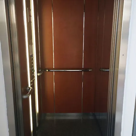 Kosher Hotel Lev Or 3* Bucharest
