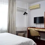 Kosher Hotel Lev Or Bucharest